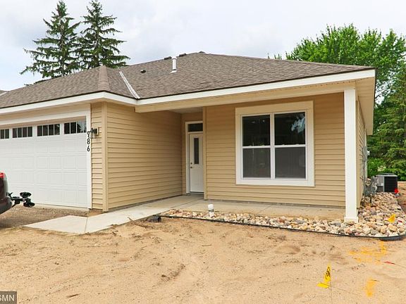 3rd image of 982 Lovell Ave W