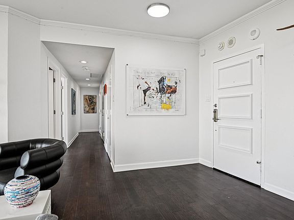 4th image of 6211 W Northwest Hwy APT 2306