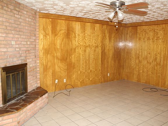 3rd image of 2720 Pagewood Ave