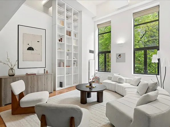 135 W 70th St APT 2E, New York, NY 10023