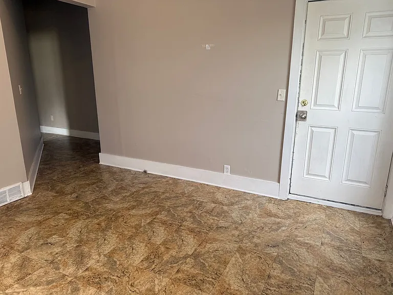 831 N 9th St — Photo 5