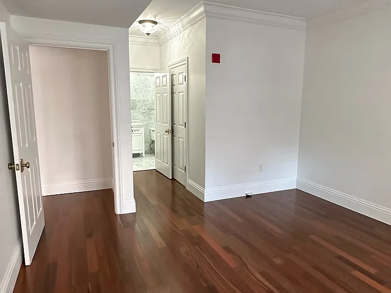 553 Water St — Photo 25