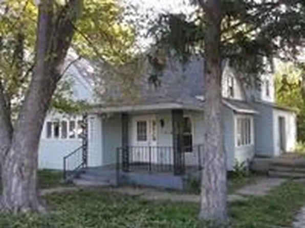 1218 Hackett Ave, Jacksonville, IL 62650