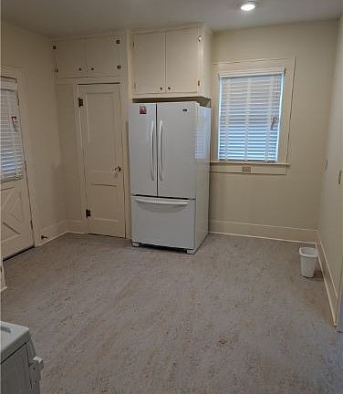 3rd image of 305 Atlantic St #A