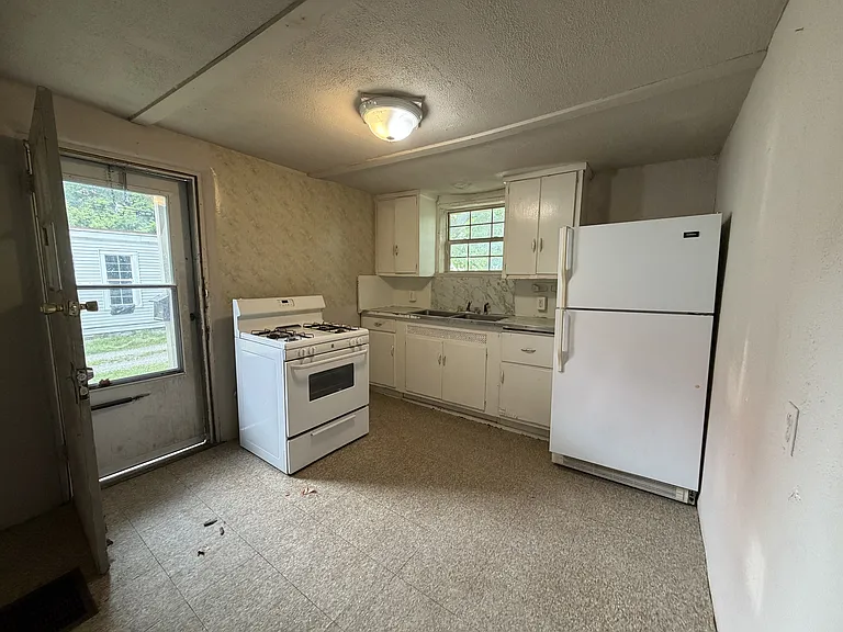 517 W Marion St #B — Photo 1