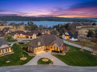 117 Red Hawk Dr, Vonore, TN 37885