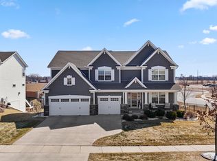 4377 Parkview Cir, Anoka, MN 55303