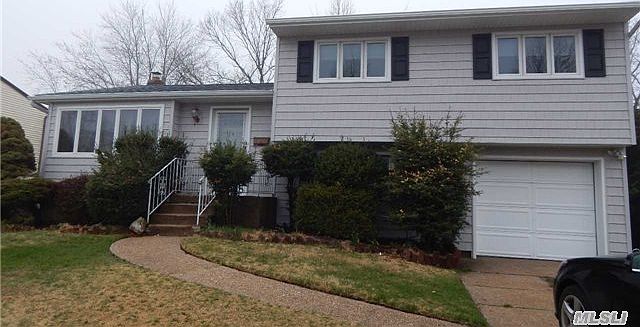 1st image of 33 Sylvia Ln