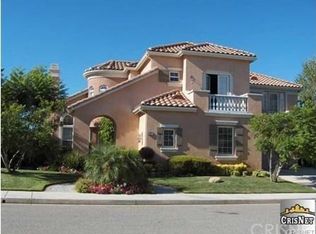 77 E Twisted Oak Dr, Simi Valley, CA 93065