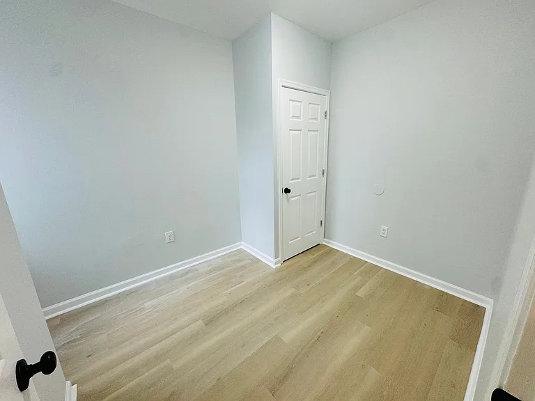 2562 N Chadwick St — Photo 5