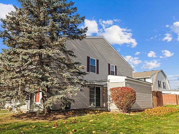 2nd image of 4847 Oakwood Trl