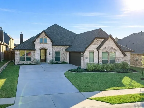 224 Comanche Trl, Alvarado, TX 76009