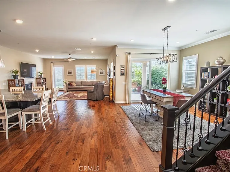 26424 Township St — Photo 11