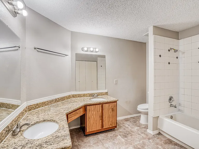 6395 Crossway Dr — Photo 12