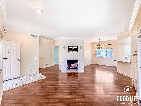 3rd image of 9910 Scripps Vista Way Unit 5