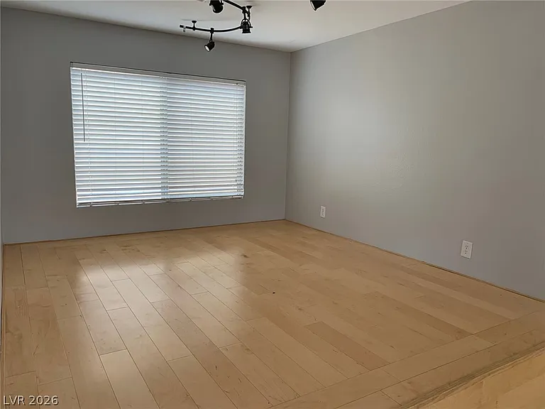 9933 W Diablo Dr — Photo 7