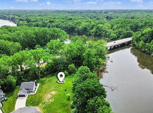 673 S Cygnet Lake Dr, Benton Harbor, MI 49022