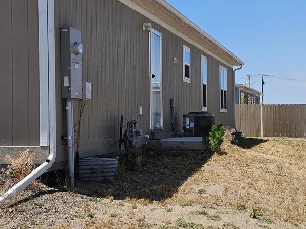 219 Larch Dr, Log Lane Village, CO 80705