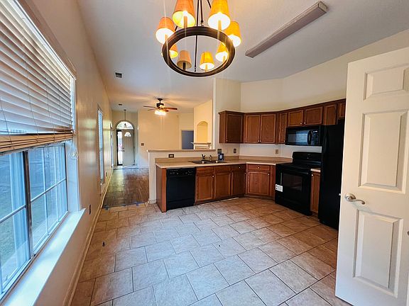4th image of 6991 Parkbrook Ln