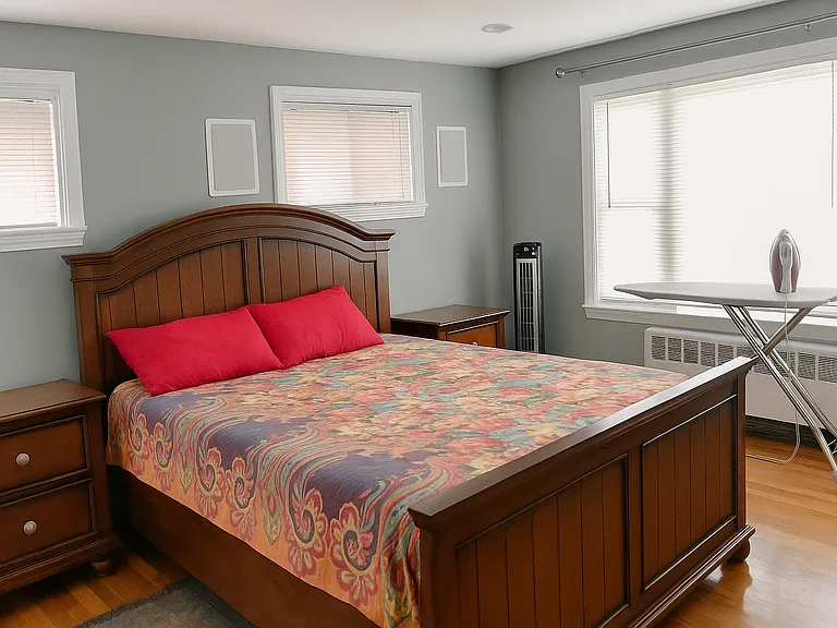 496 Waltham St — Photo 7