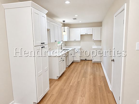 5th image of 4121 Weymouth Cv
