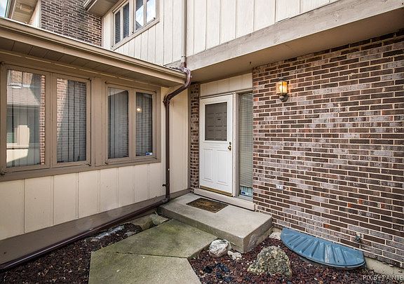 2nd image of 336 Saint Andrews Dr