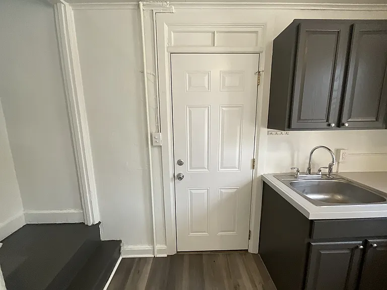 203 W North St — Photo 10
