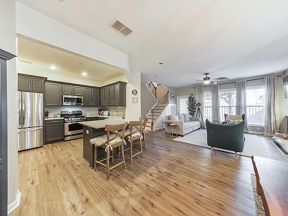2nd image of 2153 Caswell Cir #173