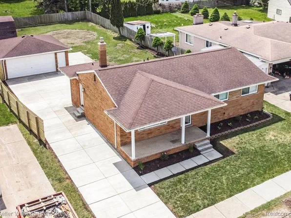11096 E Ten Mile Rd, Warren, MI 48089