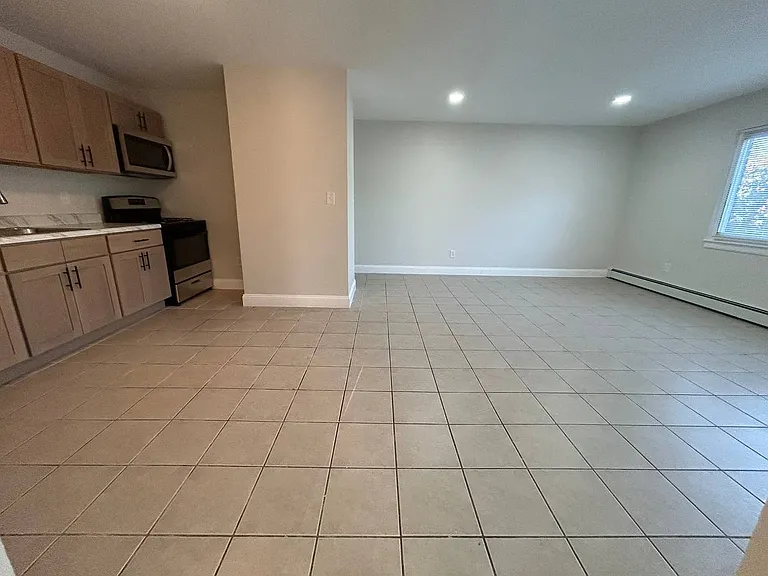 18 Hampton Rd #D10 — Photo 10