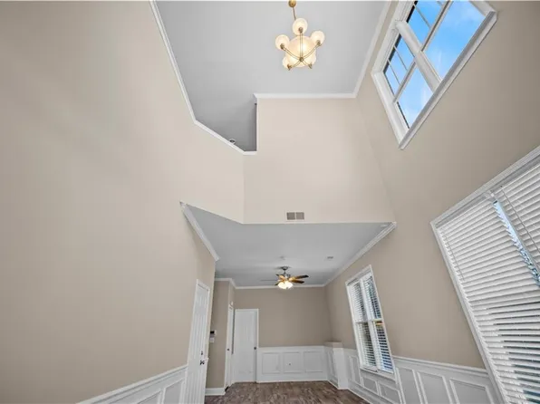 4861 Pinnacle Dr, Stone Mountain, GA 30088