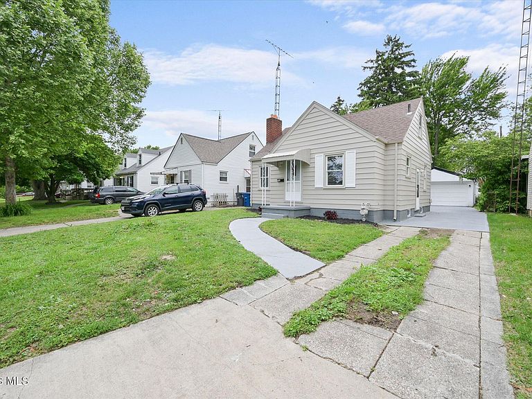 Listing photo 4