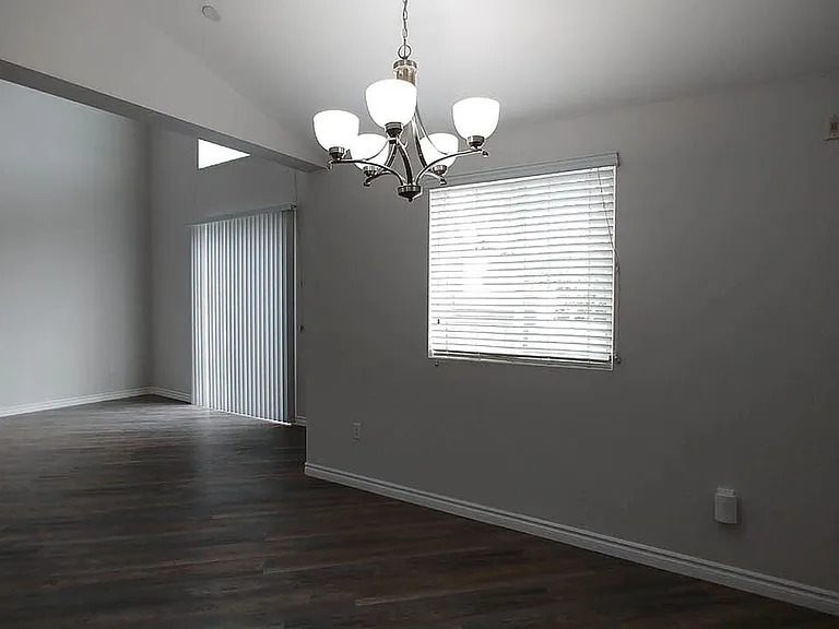 Almeria Townhomes — Photo 133