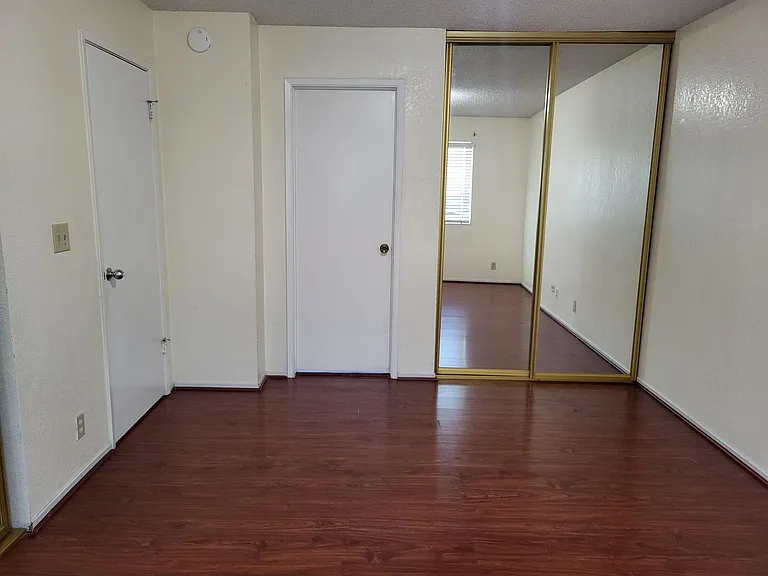 125 Serpentine Dr — Photo 32
