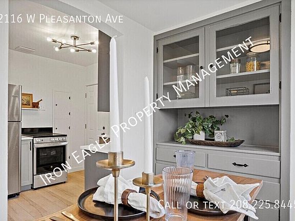 5th image of 2116 W Pleasanton Ave