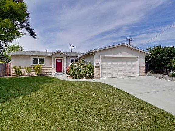 2nd image of 1305 Vernal Dr