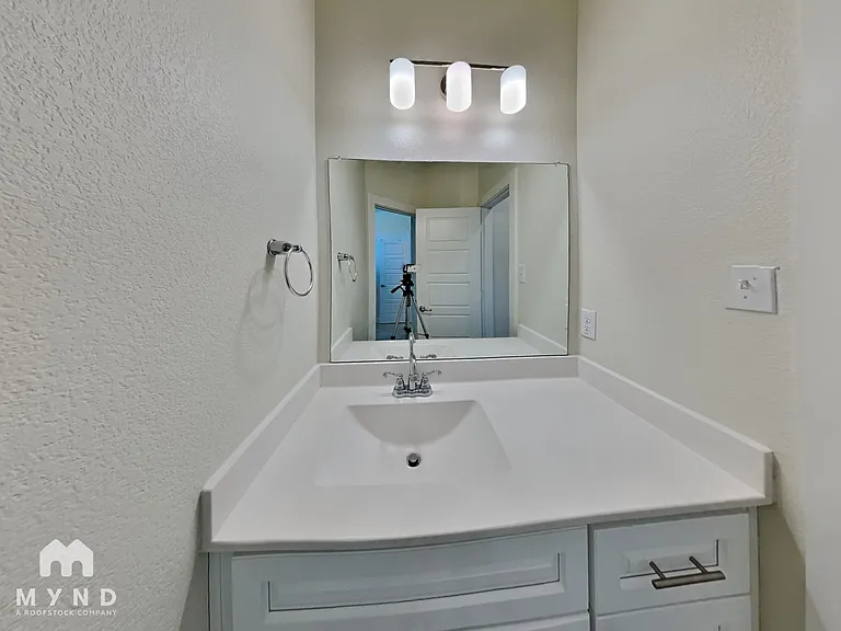4725 Tanglewood Dr — Photo 17