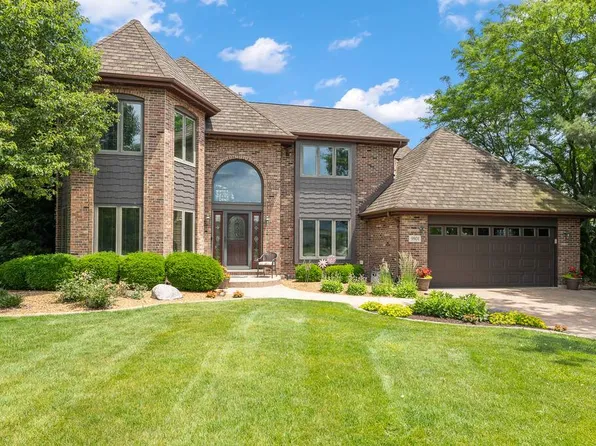 9901 Mission Dr, Palos Park, IL 60464