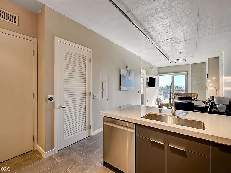 353 E Bonneville Ave #439 — Photo 5