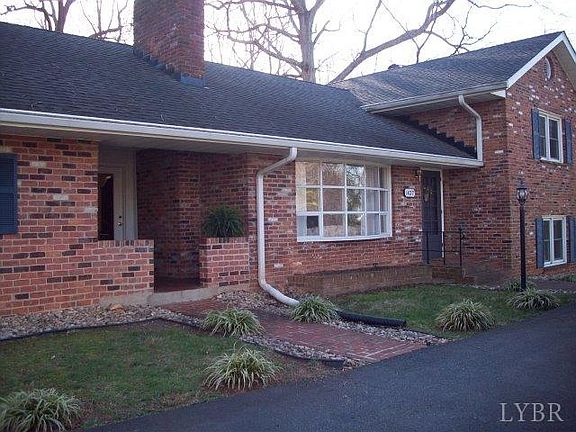 2nd image of 1437 Nelson Dr
