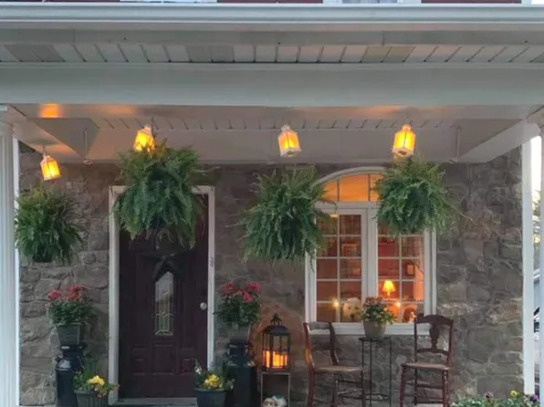 320 S 4th St, Tower City, PA 17980