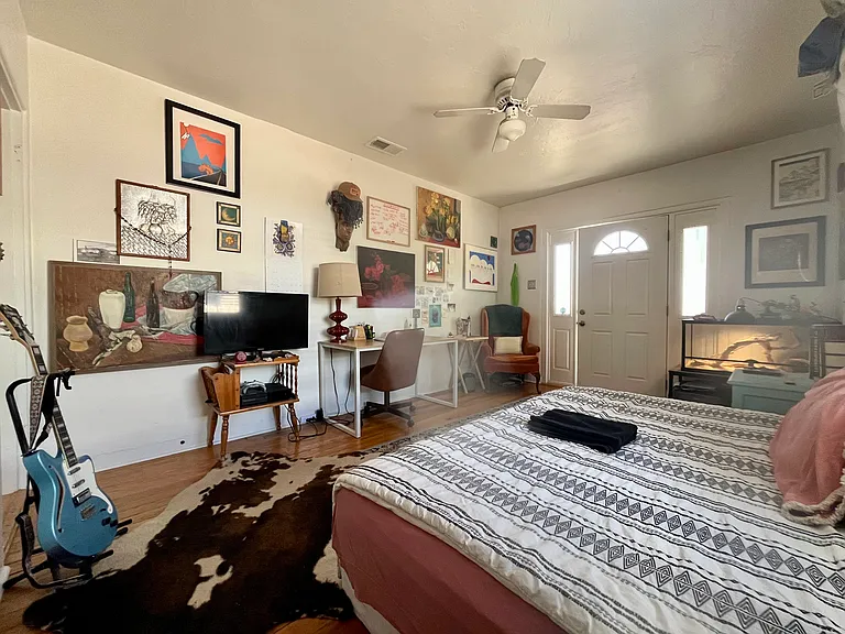 424 Hermosa Dr SE #2 — Photo 2