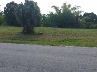8280 McDaniel Dr, North Fort Myers, FL, 33917