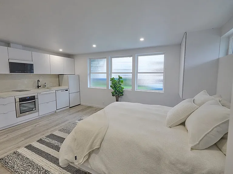 3520 NE Rodney Ave #B — Photo 1
