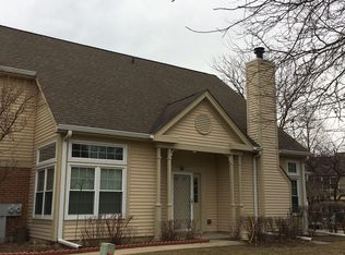 189 Rob Roy Ct #F189, Schaumburg, IL 60194
