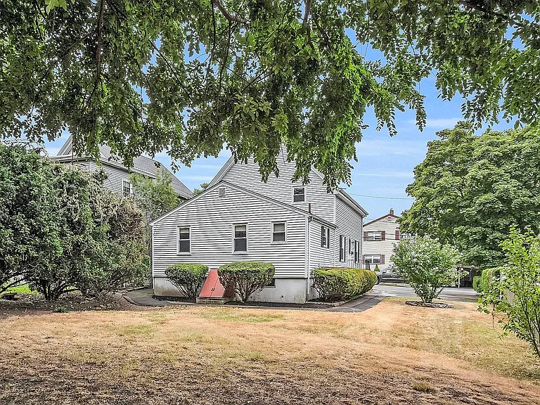23 Bowditch St #A — Photo 13
