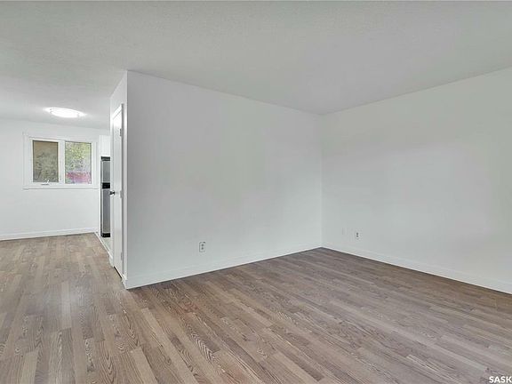 5th image of 183 Magee Cres