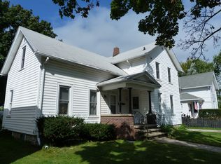 1025 N Superior St, Appleton, WI 54911