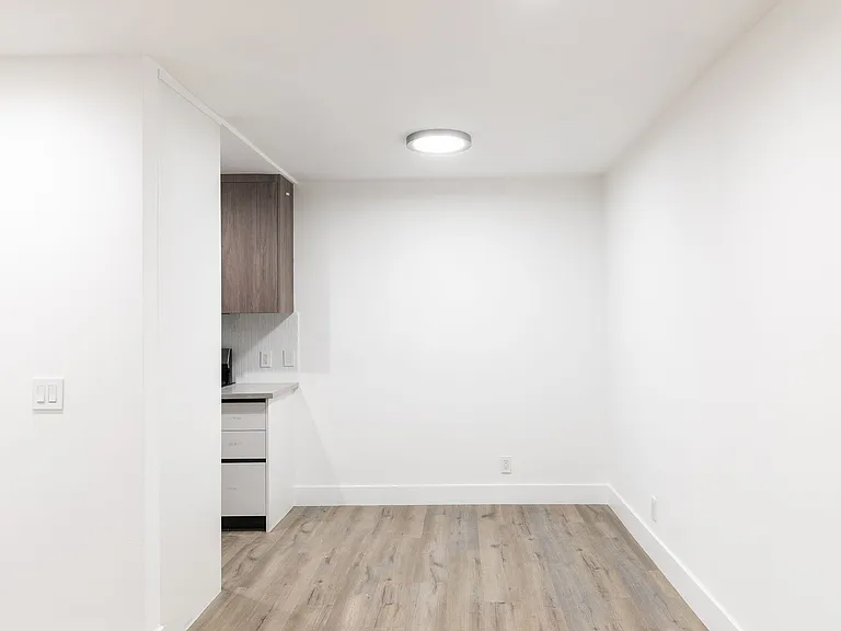 3701 Hughes Ave — Photo 17