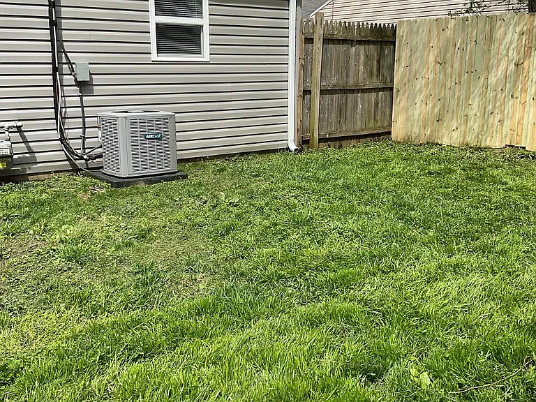 475 Florence Ave — Photo 17